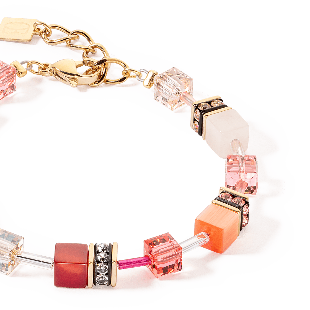 coeur-de-lion-4905-30-0310-geocube-goudkleurige-schakelarmband-met-kleurrijke-kubuskralen-en-edelstenen